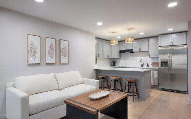 The Wave at Marblehead