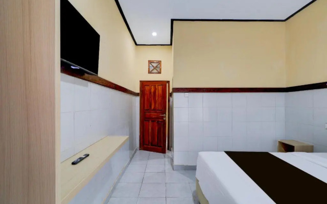 Townhouse Oak Legian Near Legian Beach Formerly Sayang Maha Merta