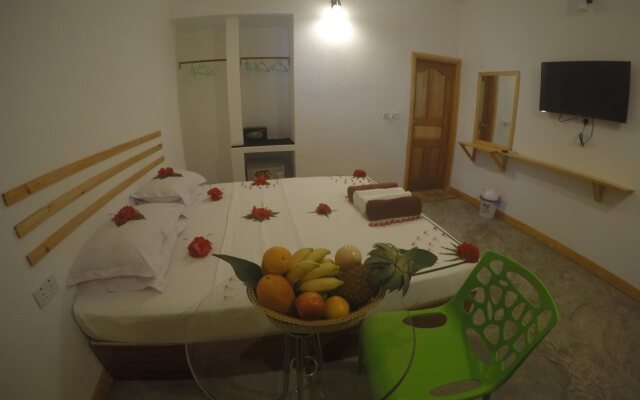 Relax Lodge