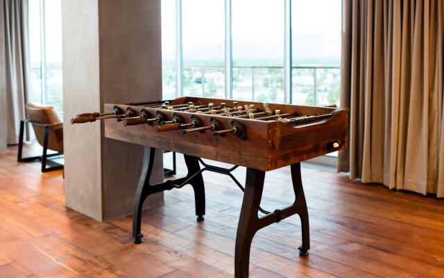 Kimpton Rowan Palm Springs Hotel by IHG