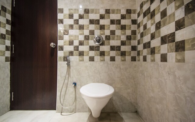 Fabhotel Nk Courtyard