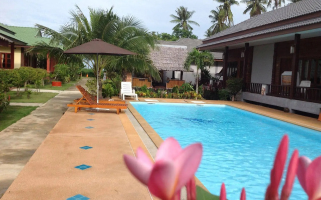 Khum Laanta Resort