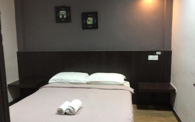 Room V at Jalan Jenang