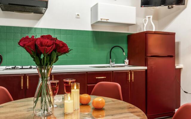 Апартаменты на набережной реки Фонтанки 28