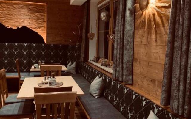 Hotel Pension Kreuzeck Appartements