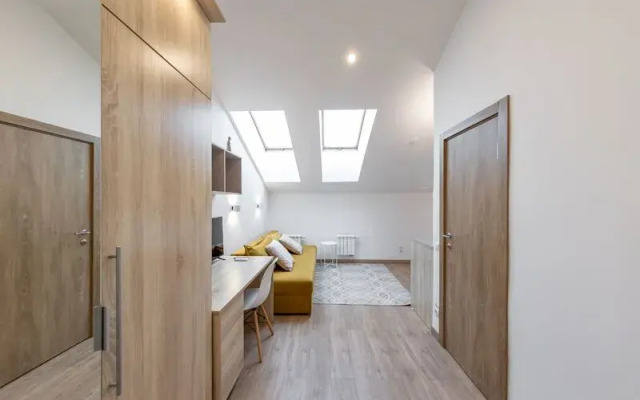Karl House