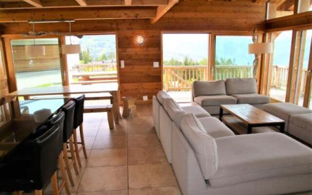 Egg SAUNA & LUXURY chalet 16 pers