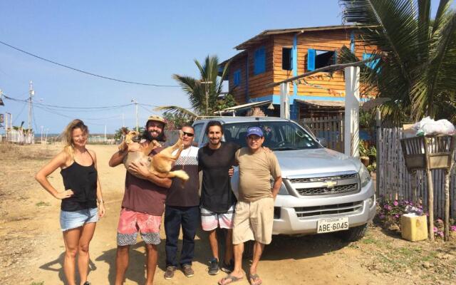 Hostal Puerto Engabao Surf Shelter