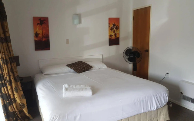Siesta Motel
