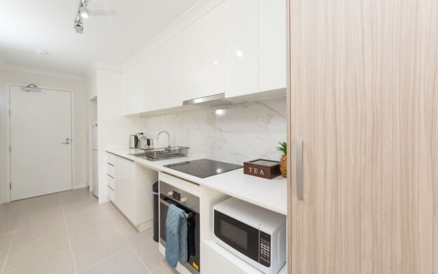 Lakeview Apartment Suite 17