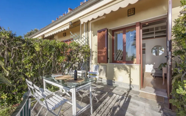 Oasis Apartment in Ospedaletti by Wonderful Italy