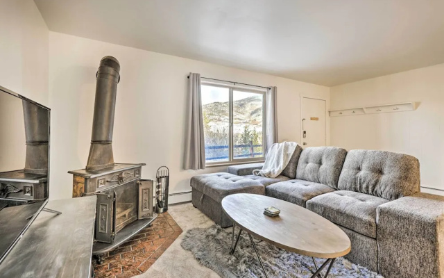 Steps to Dillon Reservoir: Mtn-view Condo