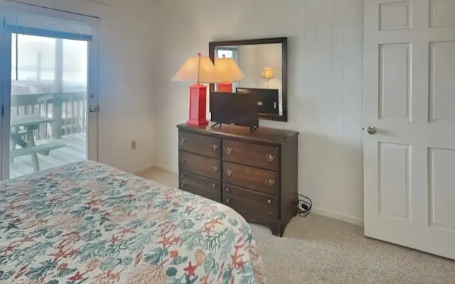 Bright's Beach Front by Topsail Realty