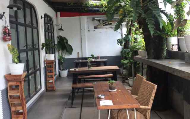 Petik Merah Homestay