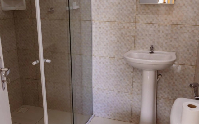 TEMPORADA737 Suite com Ar condicionado, wifi 300mbps, piscina