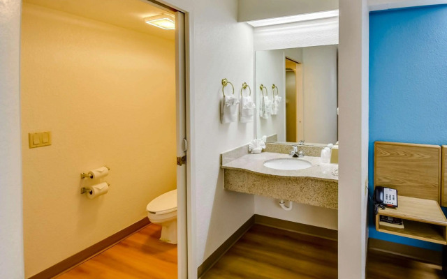 Motel 6 Katy, TX - Houston