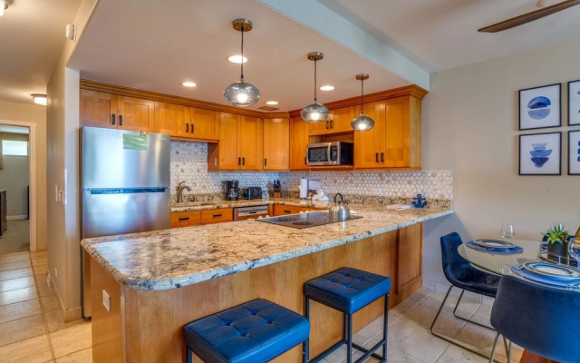 Kahana Reef 216 by RedAwning