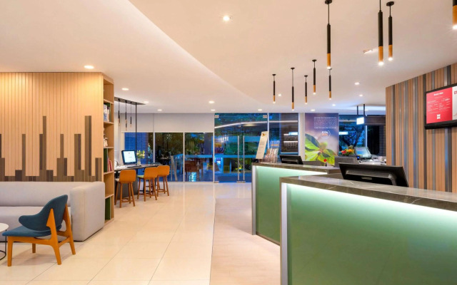 ibis Bangkok Sathorn