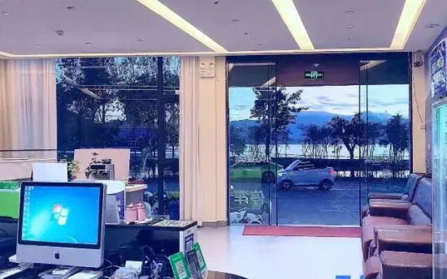 Yuehai Inn (Dali Fengyi Airport Store)