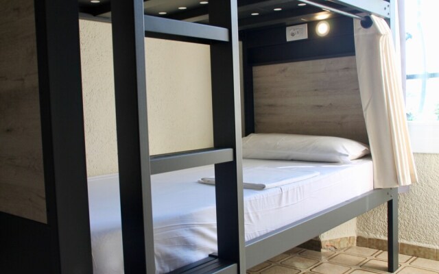 Alberg Costa Brava - Hostel