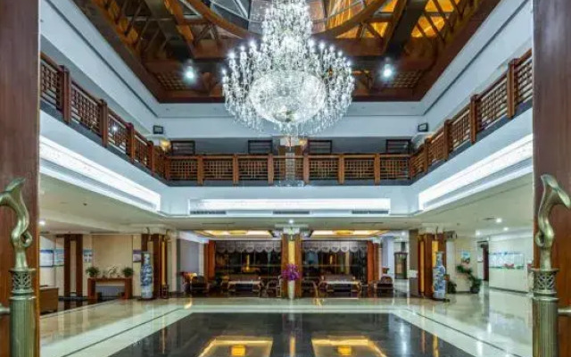 Pingguo International Hotel
