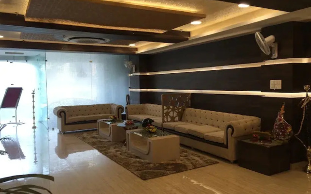 Pal Paradise Hotel & Banquet
