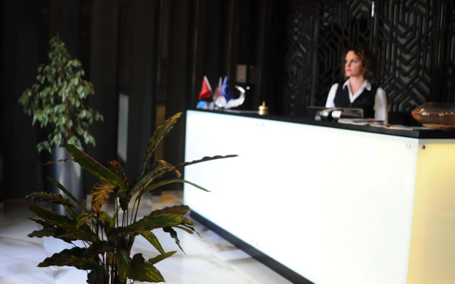 Senator Hotel