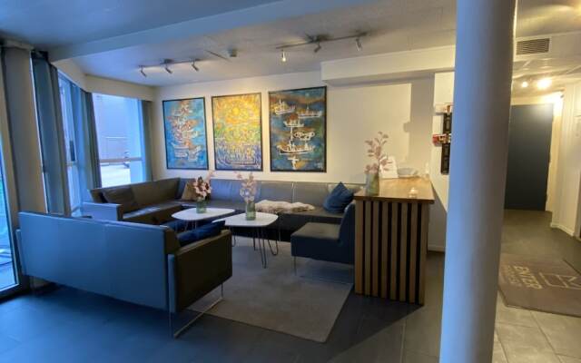 Enter Tromsø Apartment Hotel