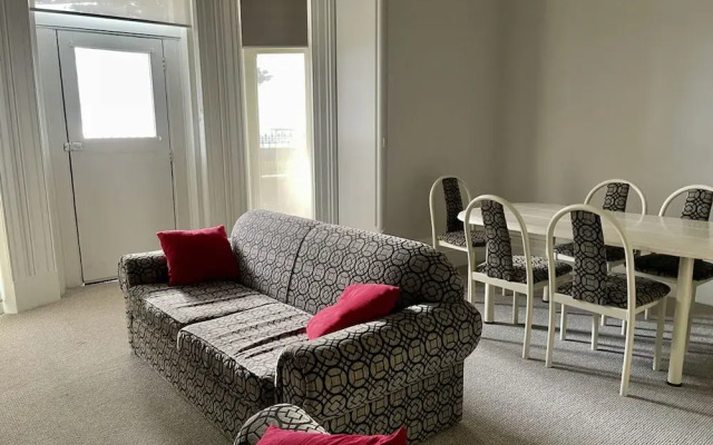 Seafield Tower Glenelg Apartment no 5