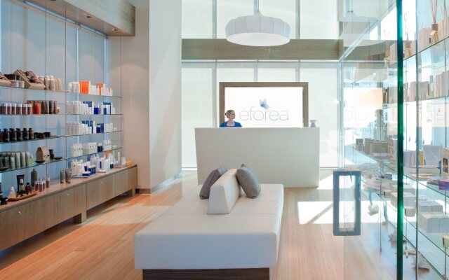 Hilton Surfers Paradise Hotel & Residences.