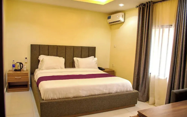 Debayview Hotel