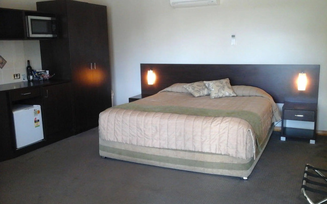 Willows Motel Goulburn