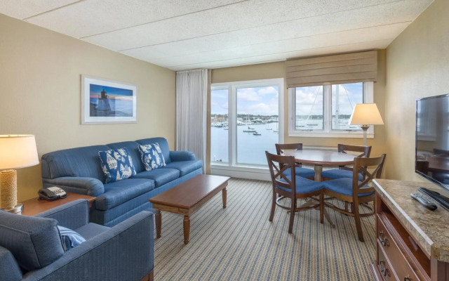 Club Wyndham Inn on Long Wharf