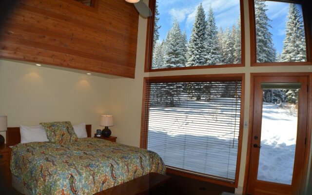 Montecito Sequoia Lodge