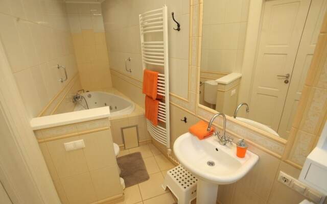 Dfive Apartments - Bathory