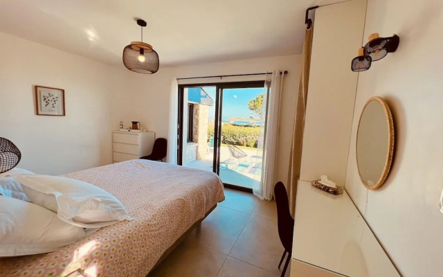 Magnificent Villa by the sea