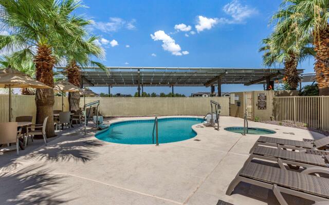 Comfort Inn & Suites North Tucson - Marana