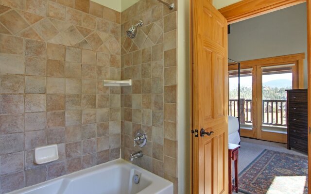 Thunder Mountain S8 2 Bedroom Condo by RedAwning