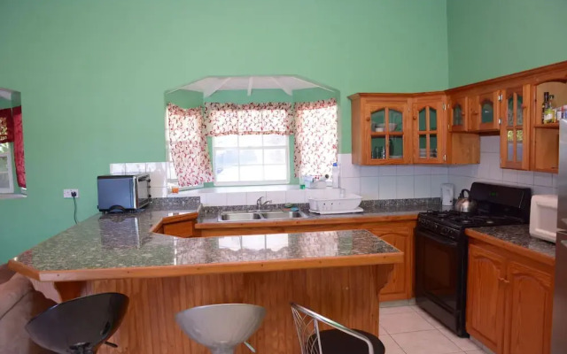 Hillview Apartments and Vehicle Rental