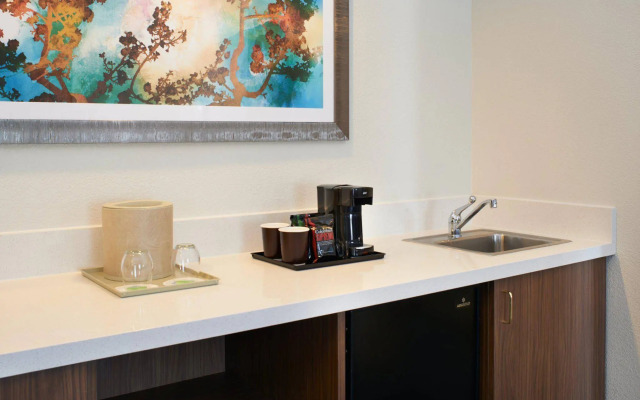 Courtyard by Marriott Kansas City Overland Park/Convention Center