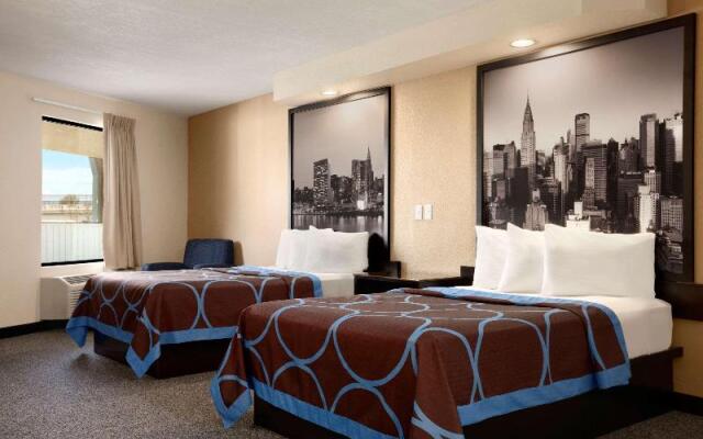 Super 8 By Wyndham Rahway/Newark