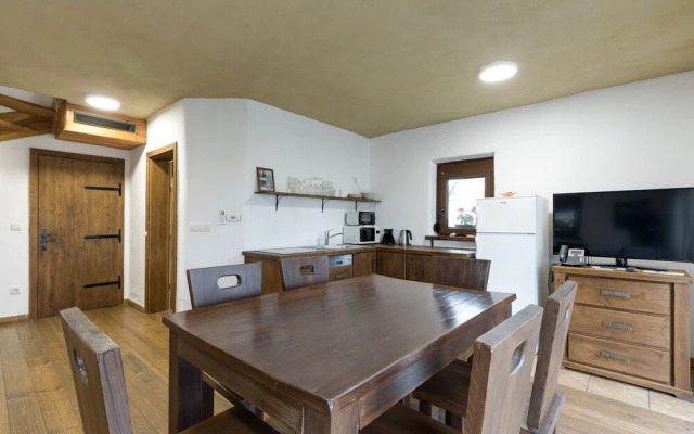 Pannonian Duplex 11