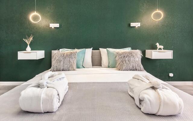 Apartments on Stepan Razin Avenue 16B