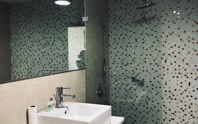 57 Sky Stay Residences Regalia KLCC