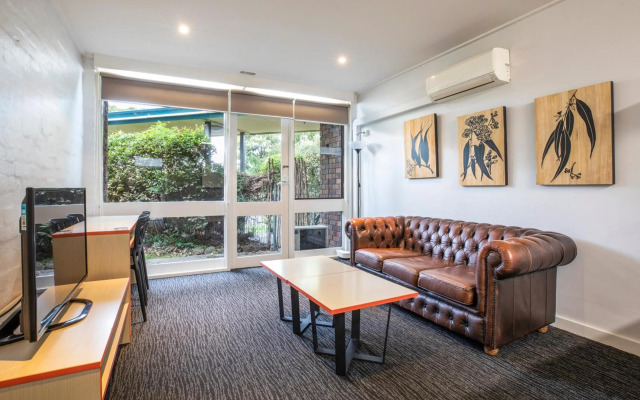 Burvale Hotel