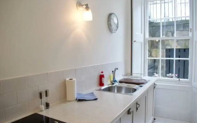 Beautiful 2 Bedroom City Centre Apartment