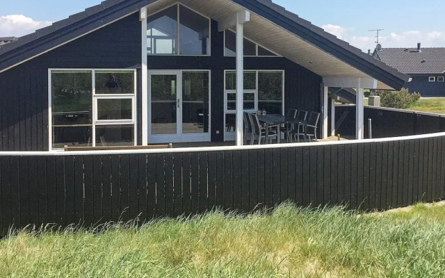 6 Person Holiday Home in Ringkobing-by Traum