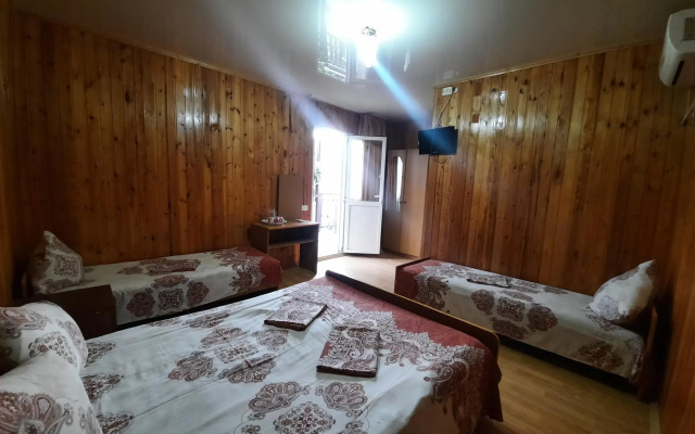 Mandarin Paradise Guest House