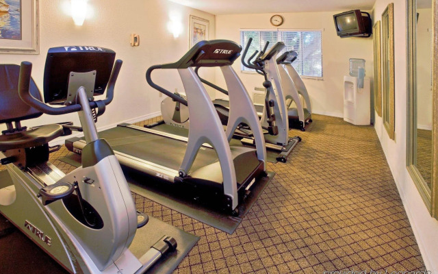 Holiday Inn Express & Suites Bradenton West by IHG