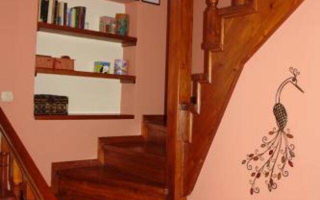 Riza Stone Cottage